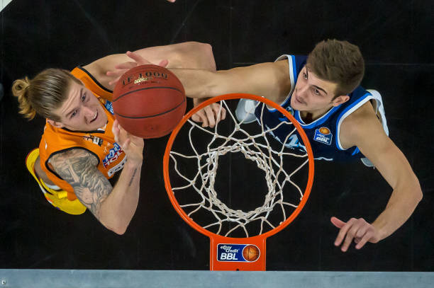 赛中显得略 赛中显得略